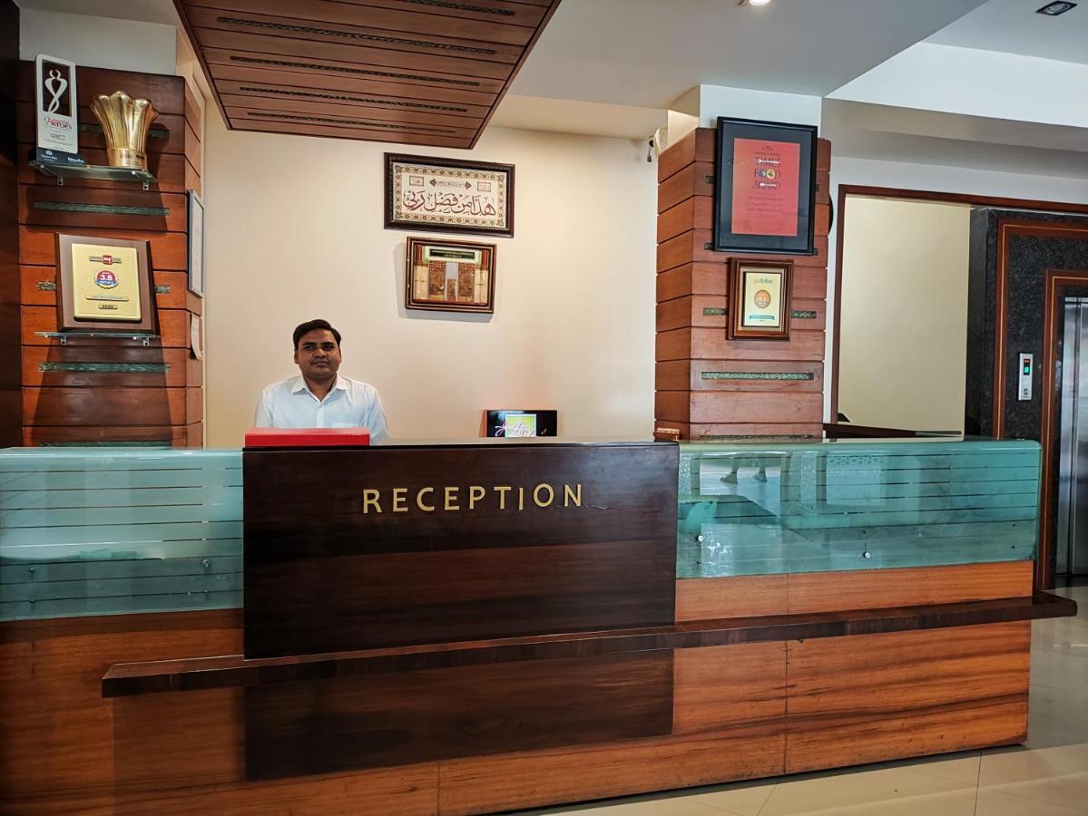 Jaffer Bhai'S Brickland Hotel Панчгани Екстериор снимка
