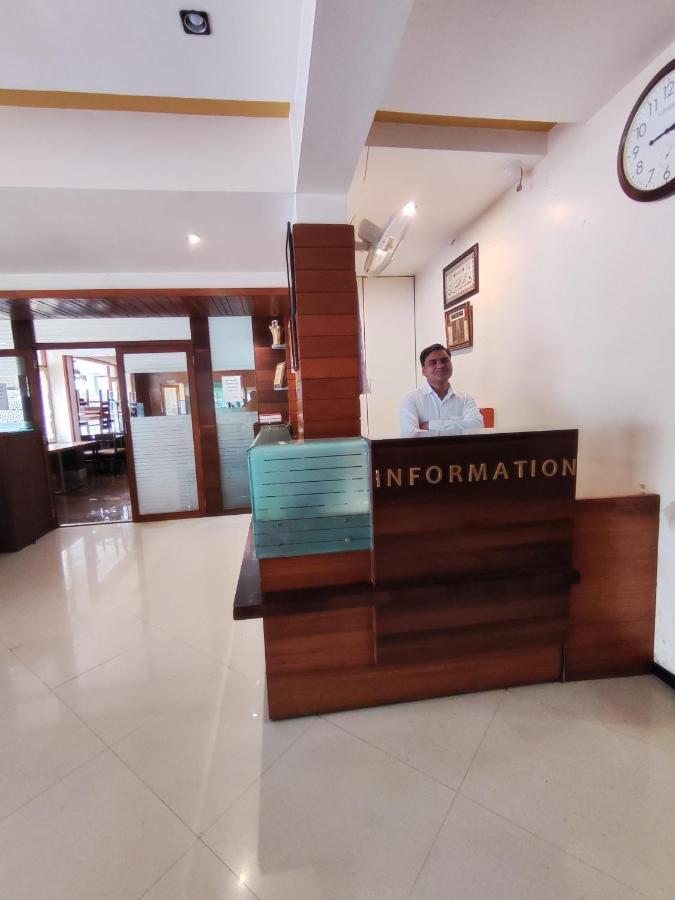 Jaffer Bhai'S Brickland Hotel Панчгани Екстериор снимка