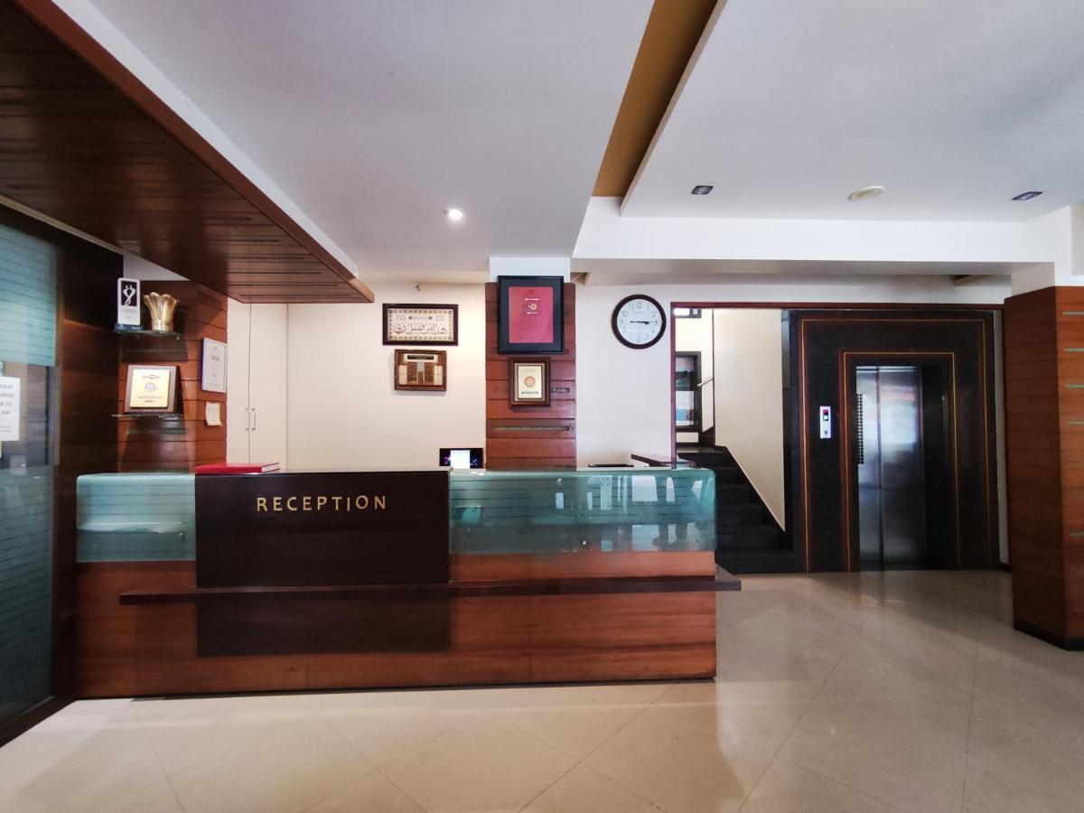 Jaffer Bhai'S Brickland Hotel Панчгани Екстериор снимка