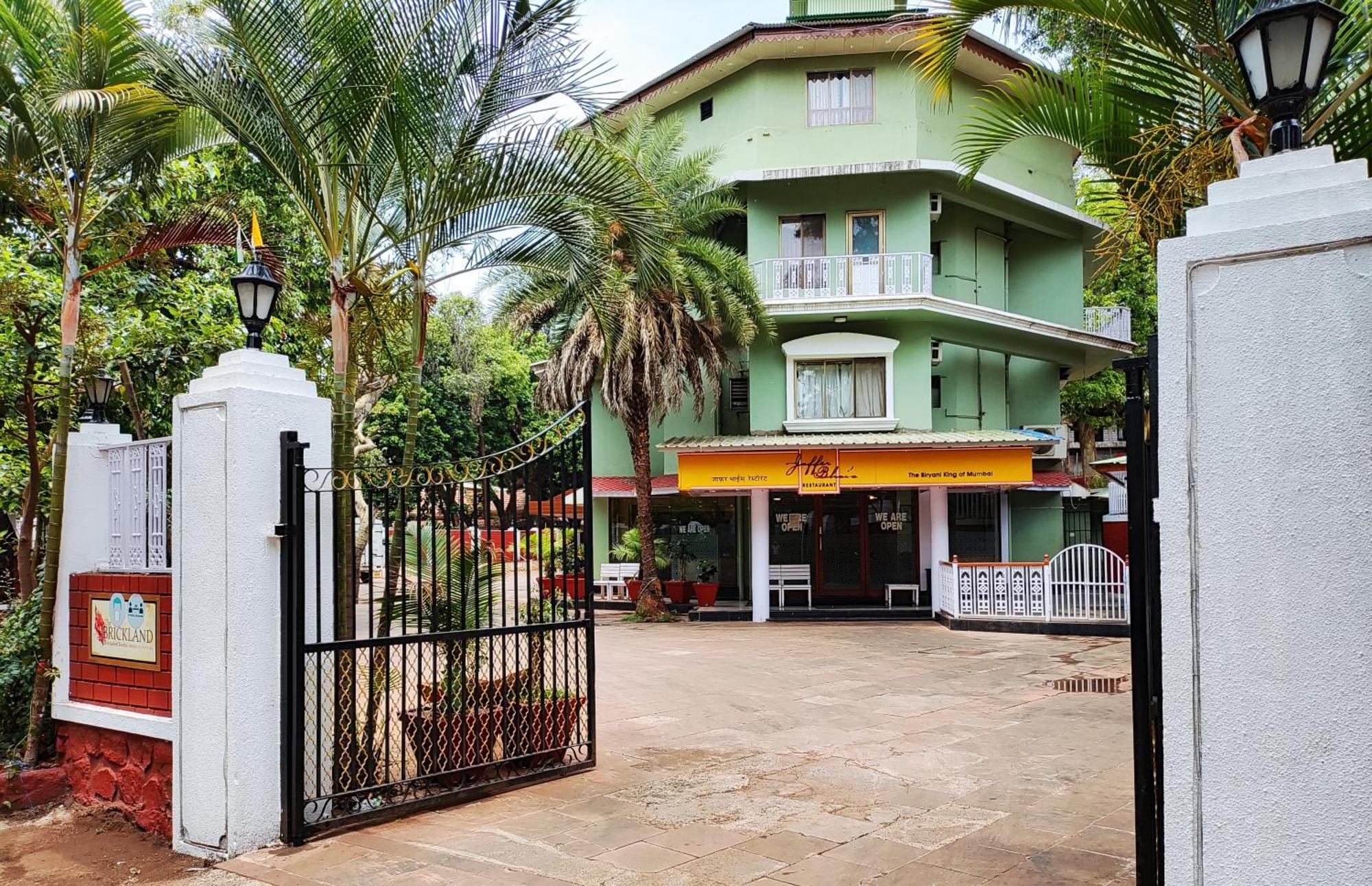 Jaffer Bhai'S Brickland Hotel Панчгани Екстериор снимка