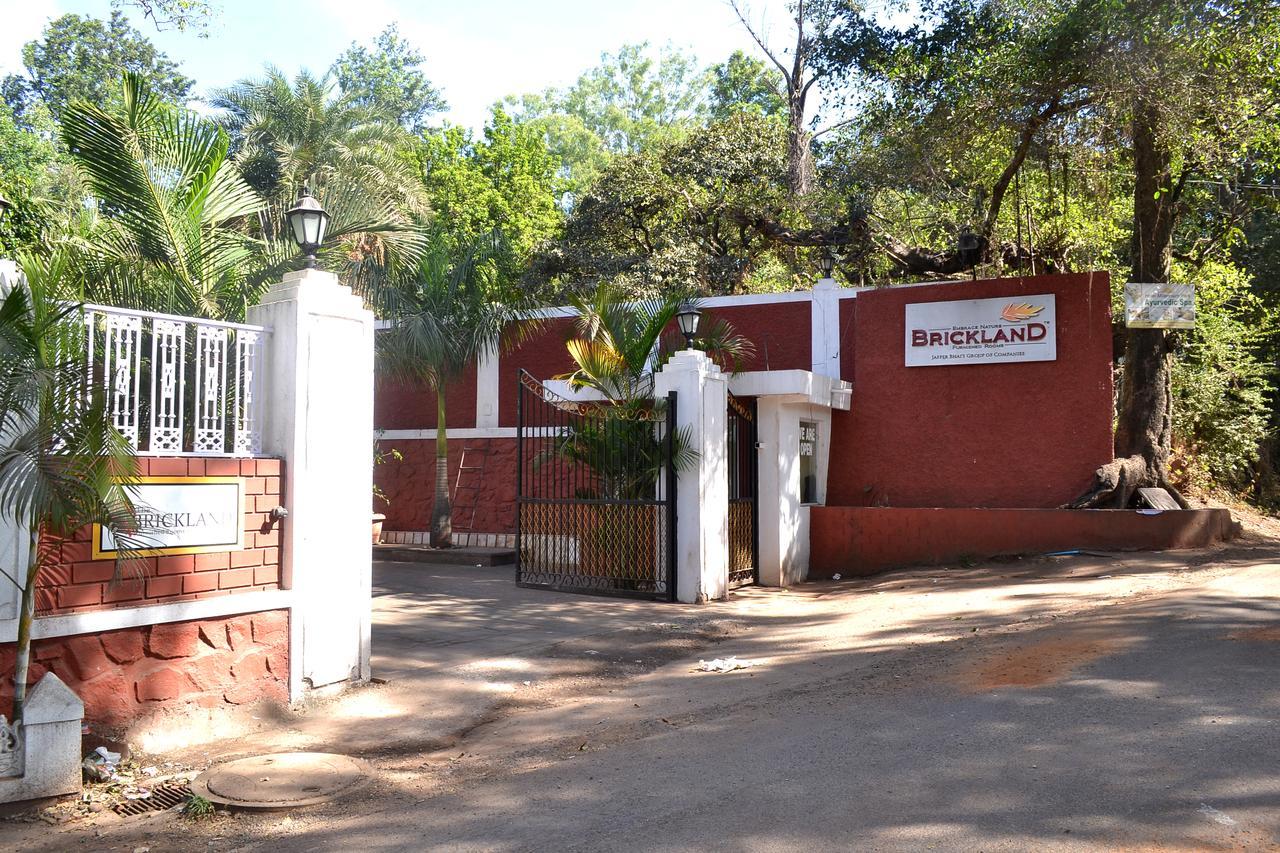 Jaffer Bhai'S Brickland Hotel Панчгани Екстериор снимка