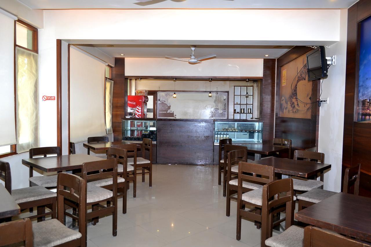 Jaffer Bhai'S Brickland Hotel Панчгани Екстериор снимка