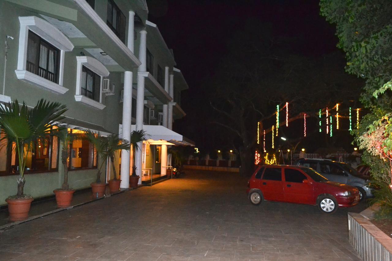Jaffer Bhai'S Brickland Hotel Панчгани Екстериор снимка